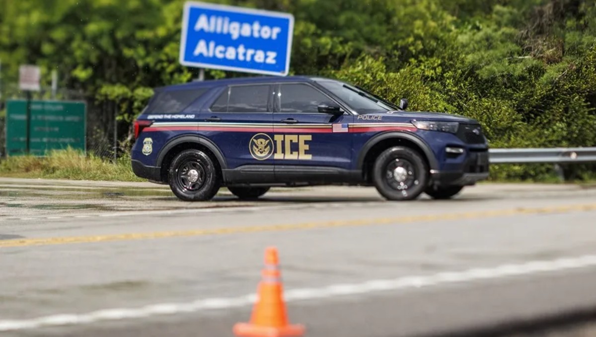 Florida cierra el polémico centro migratorio Alligator Alcatraz. | Foto: EFE