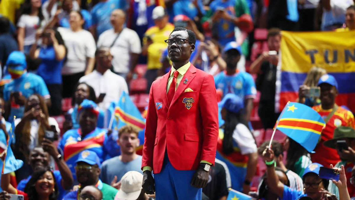 ¿Quién es Lumumba Vea, aficionado de la RD Congo que se queda parado como estatua? (Reuters)
