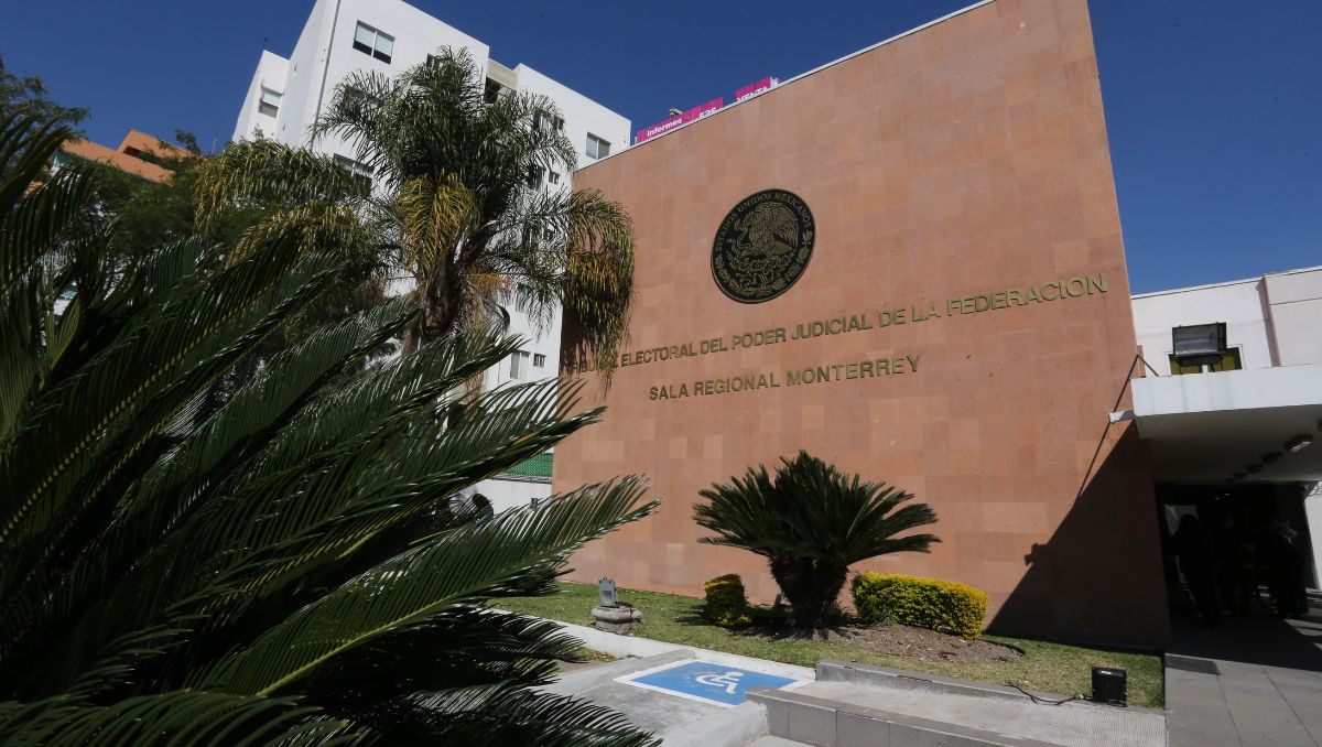 El órgano electoral federal volvió a poner sobre la mesa la obligación de legislar la paridad. Roberto Alanísr