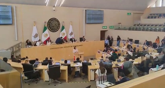 Presentan iniciativa para Registro Estatal de Violencias contra las Personas de la Diversidad Sexual y de Género en Guanajuato. | Guillermo Esquivel