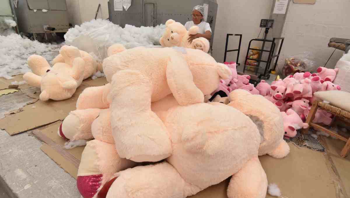 La propuesta destaca el valor cultural del peluche de Xonacatlán, cuya producción ha trascendido fronteras. | Foto: Tania Contreras