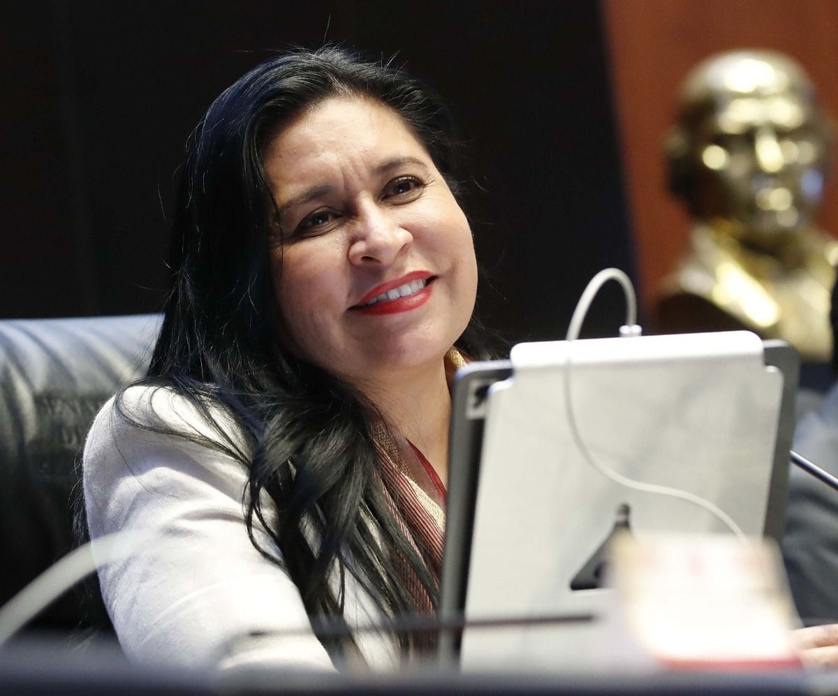 La senadora Ana Lilia Rivera presenta su segundo informe legislativo, destacando su labor en la Comisión de Defensa Nacional. | Especial
