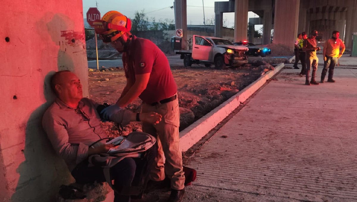 El conductor fue identificado como  Enrique Sánchez, de 52 años. foto: Especial
