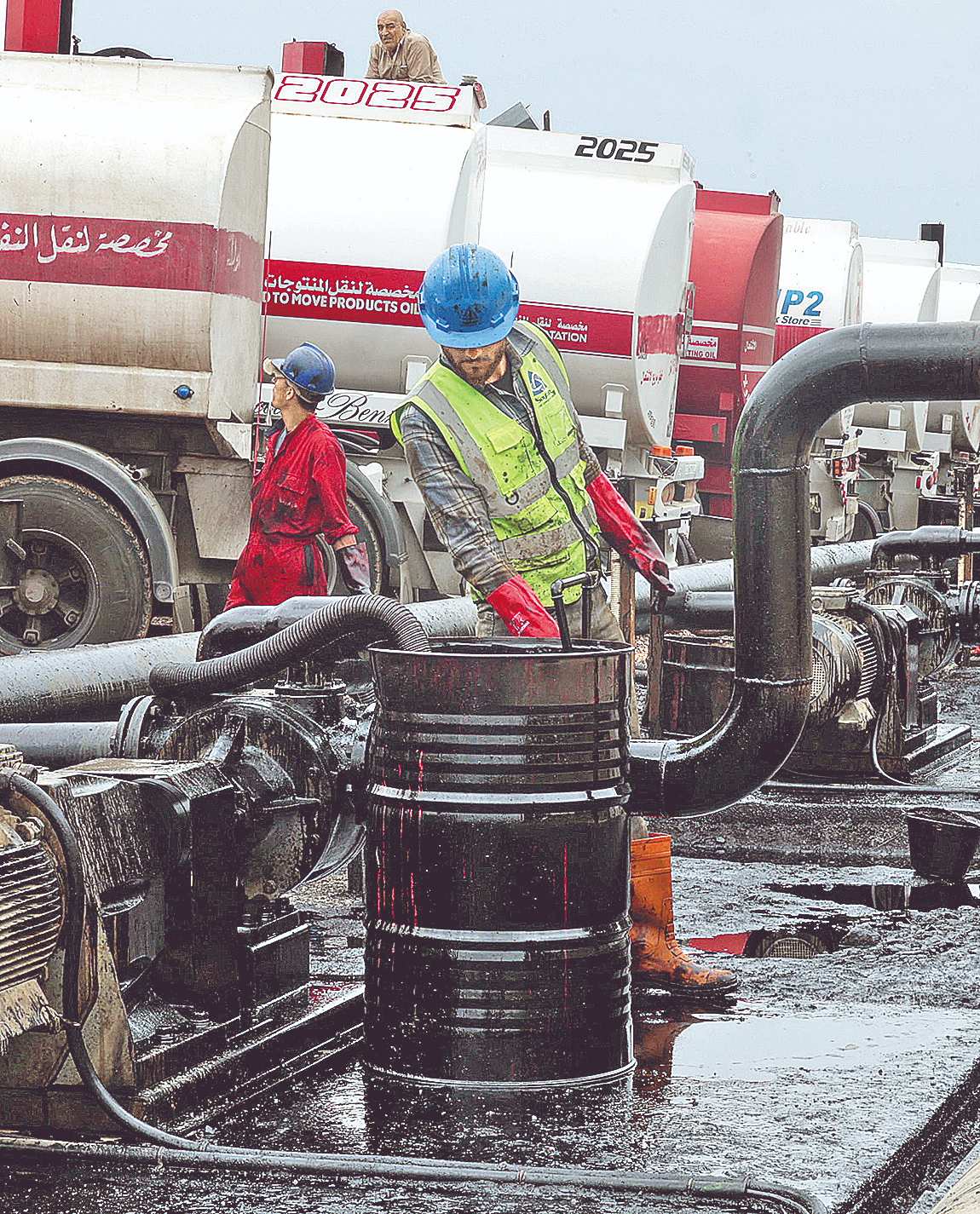 El país depende de las ventas del combustible para sus ingresos. MAHMOUD HASSANO/REUTERS