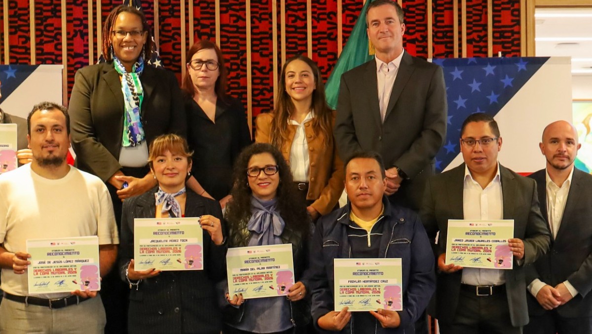Embajada de EU gradúa a alumnos del Programa de Diplomado México Unido. | Foto: Redes Sociales