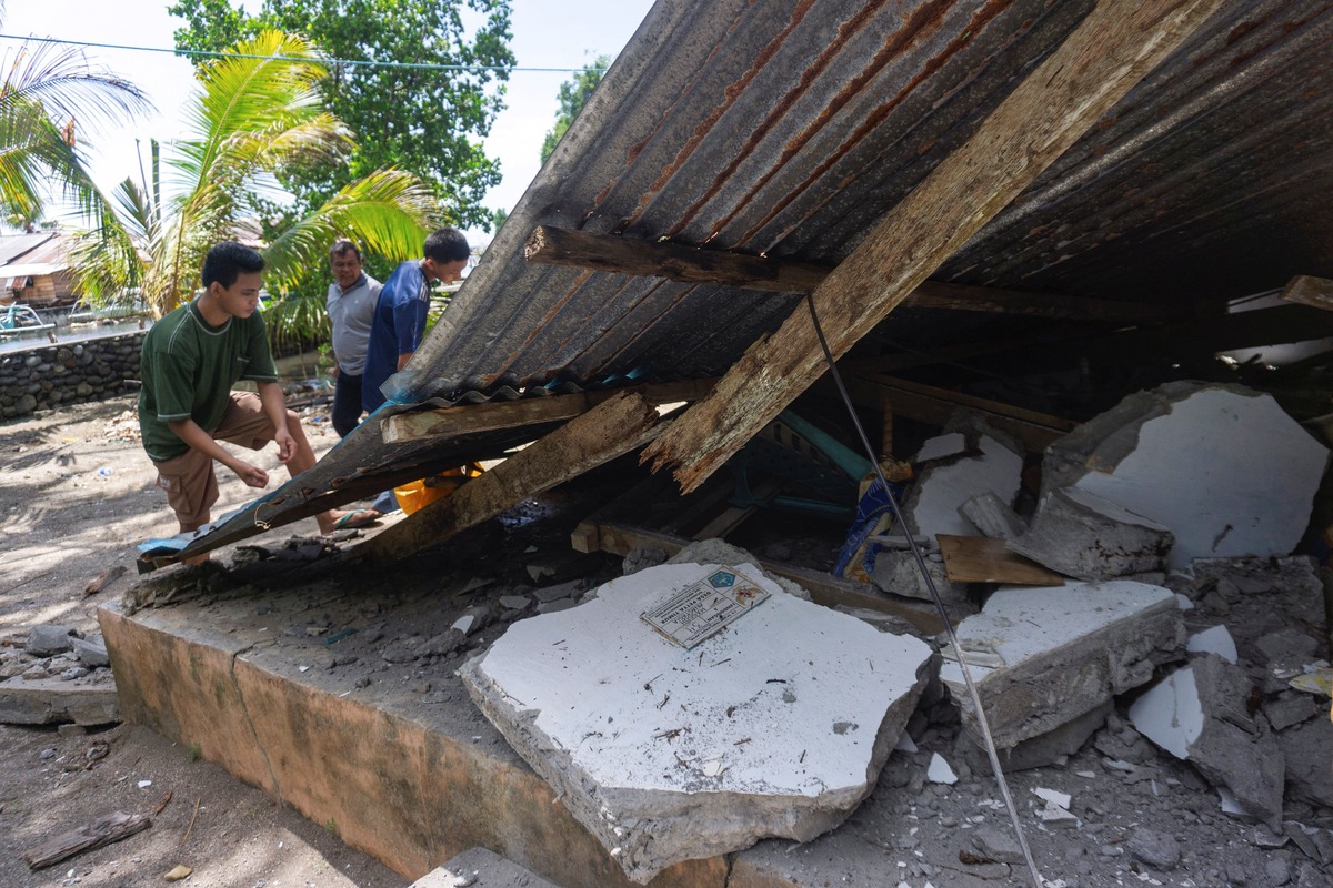 Escombros en Mindanao después de los terremotos |Foto: Reuters