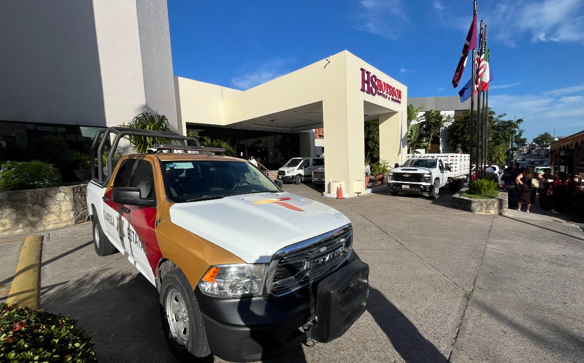 El evento se llevó a cabo a puerta cerrada y con despliegue de seguridad afuera del hotel sede en Tampico. YAZMÍN SÁNCHEZ