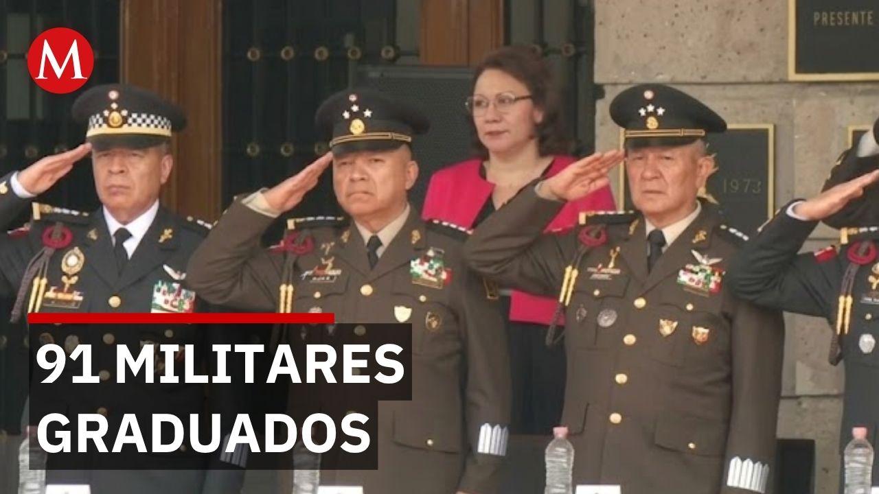 Militares y servidores públicos se gradúan en maestría de seguridad nacional