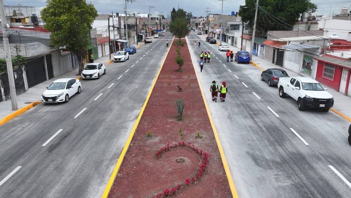 Se repavimento medio kilómetro de boulevard Quetzalcóatl, en el fraccionamiento La Florida de Ciudad Azteca. | Especial
