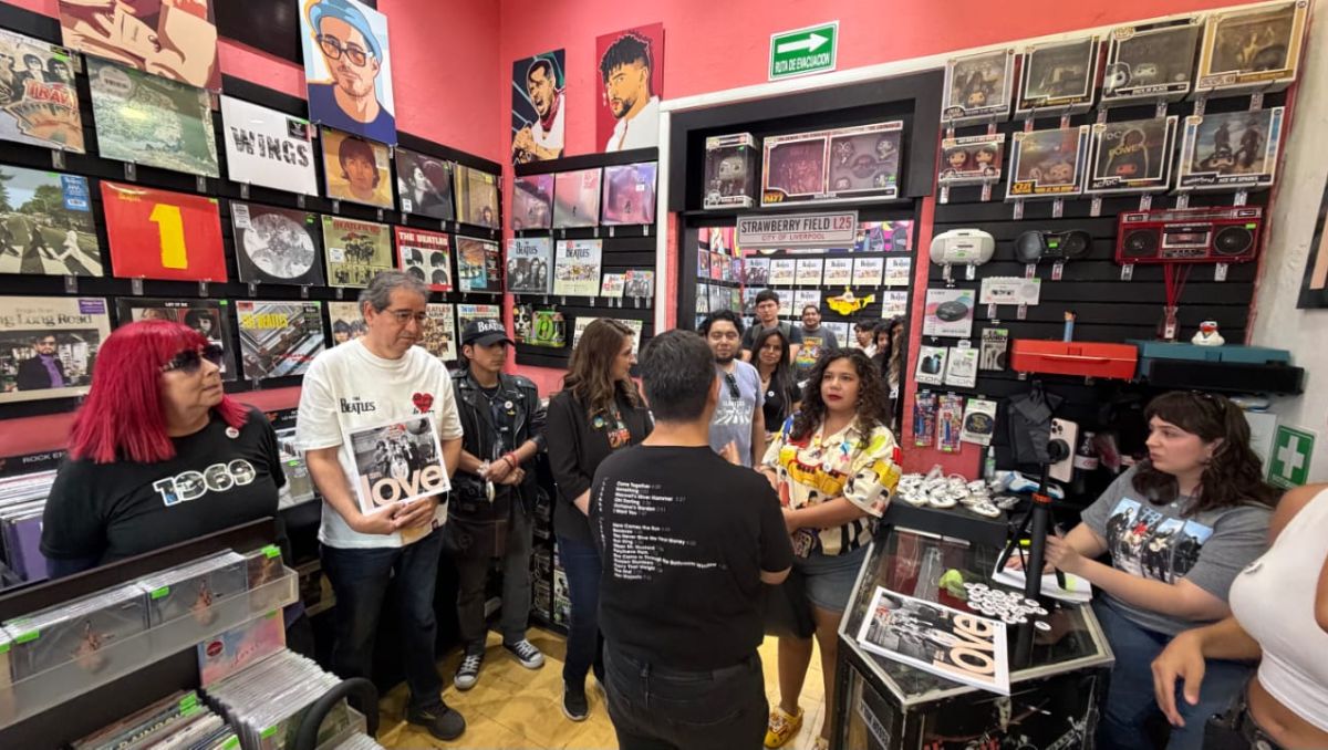 La tienda The Vintage Store, ubicada en el Barrio Antiguo, fue elegida por Universal Music y Apple Corps como una de las sedes. Ángel Mercado