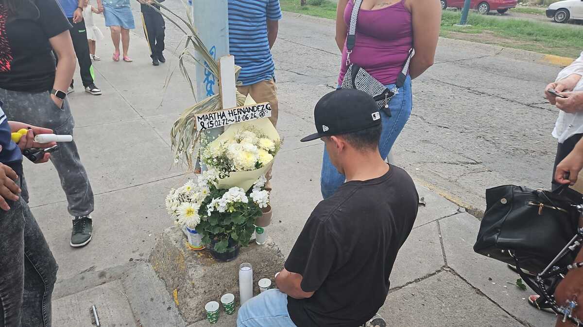 Durante el homenaje, exigieron la creación de un protocolo de atención para víctimas de siniestros viales. | Guillermo Esquivel