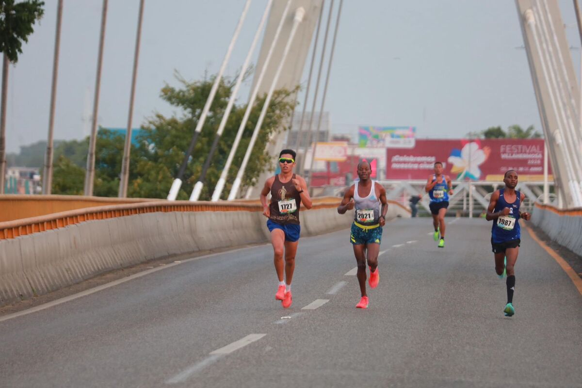 Más de 2 mil corredores, nacionales e internacionales participaron en el Medio Maratón de Villahermosa 2026 | Especial