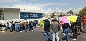 Protesta en Texmelucan mantiene cerrada la autopista México-Puebla