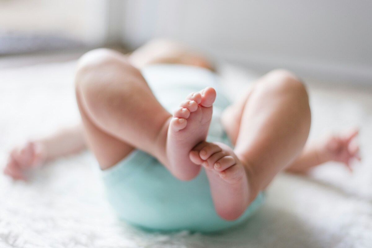 Los síntomas de la tosferina aparecen entre 5 y 10 días después de que una persona estuvo expuesta al contagio; en algunos casos, hasta en 3 semanas.