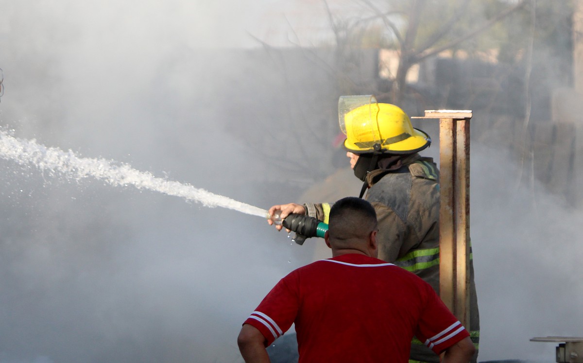 Bomberos de Durango sofocaron este martes incendio de jacal | Archivo Rolando Riestra