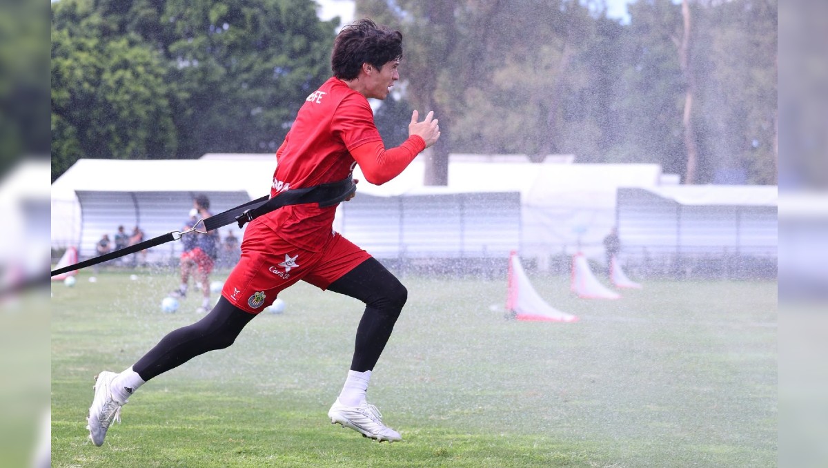 Chivas avanza en su pretemporada luego del trabajo de playa (Cortesía Chivas)