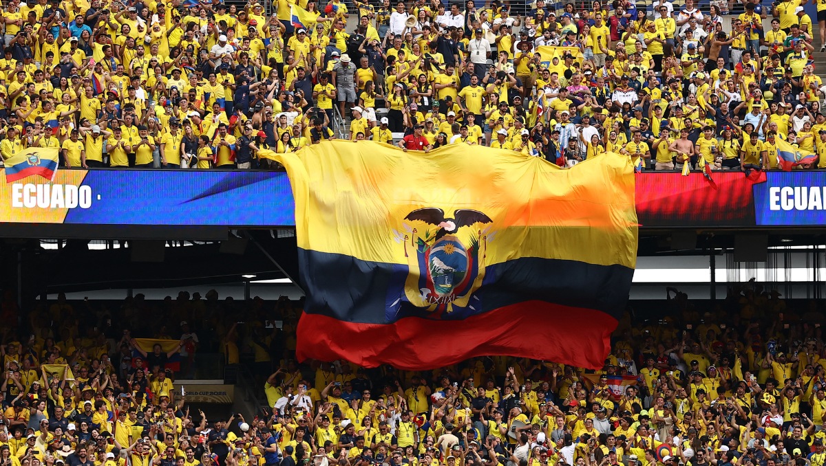 Ecuador presenta queja por los actos antideportivos previo al partido ante México (AFP)