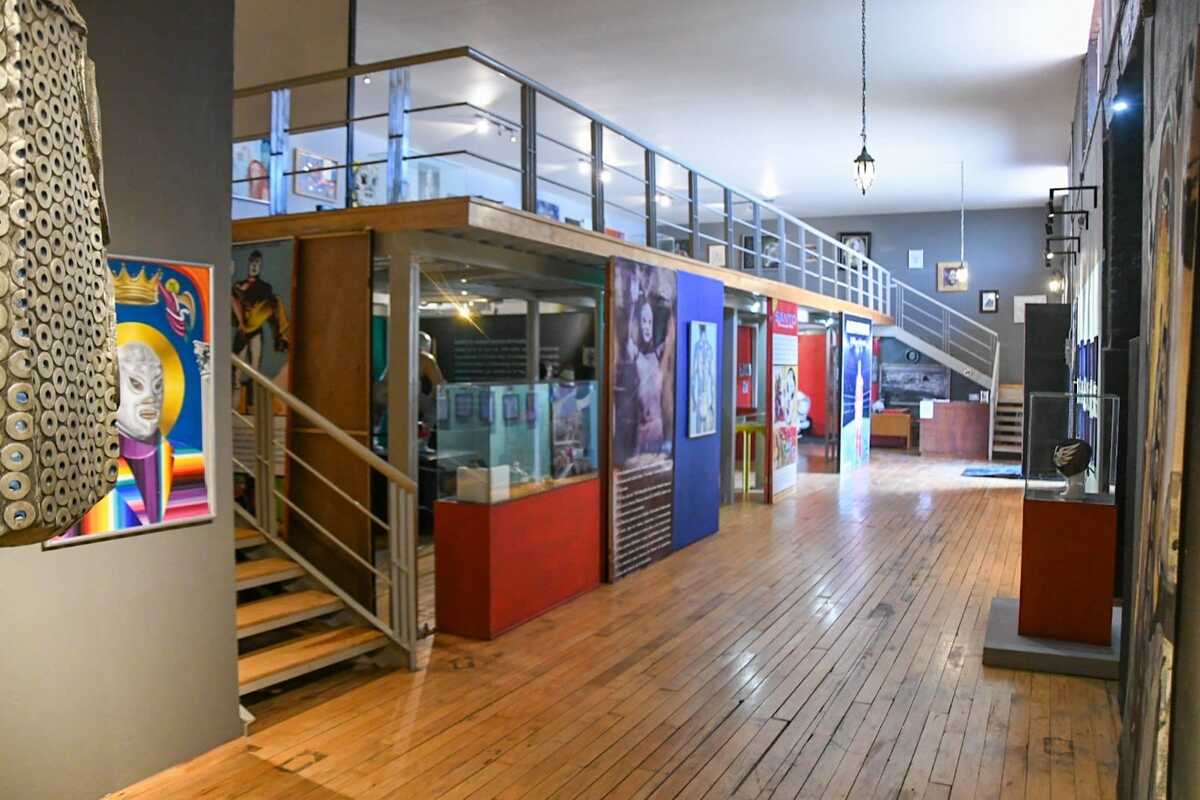 Exposición temporal "El Rostro del Combate: El Legado del Enmascarado de Plata". (Cortesía)