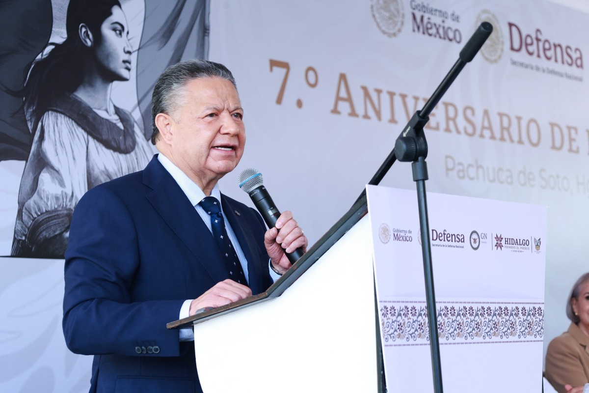 Julio Menchaca Salazar, gobernador de Hidalgo, el séptimo aniversario de la Guardia Nacional. (Cortesía)