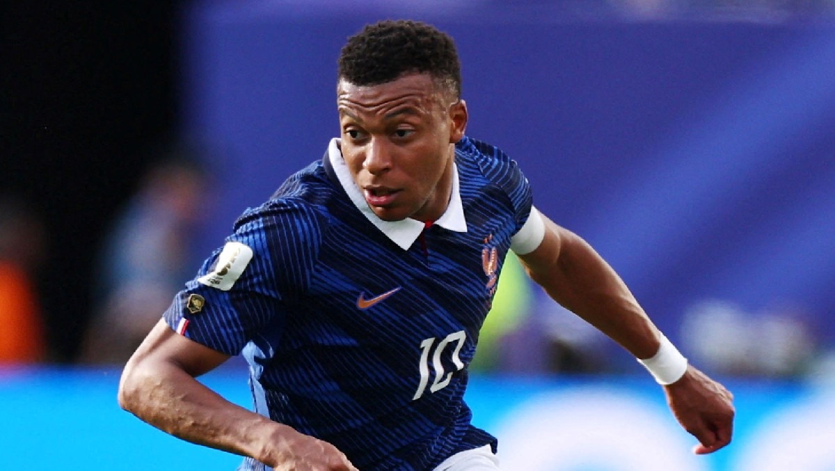 Kylian Mbappé lideró el triunfo de Francia sobre Suecia con un doblete ahora pone la mira en Paraguay, rival de los Octavos de Final.(Agencia Reuters)