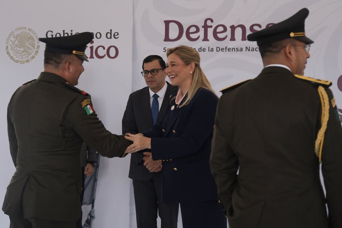 Maru Campos añadió que quienes han asumido su labor los hacen cada día eligen el camino de la legalidad. | Foto: Especial