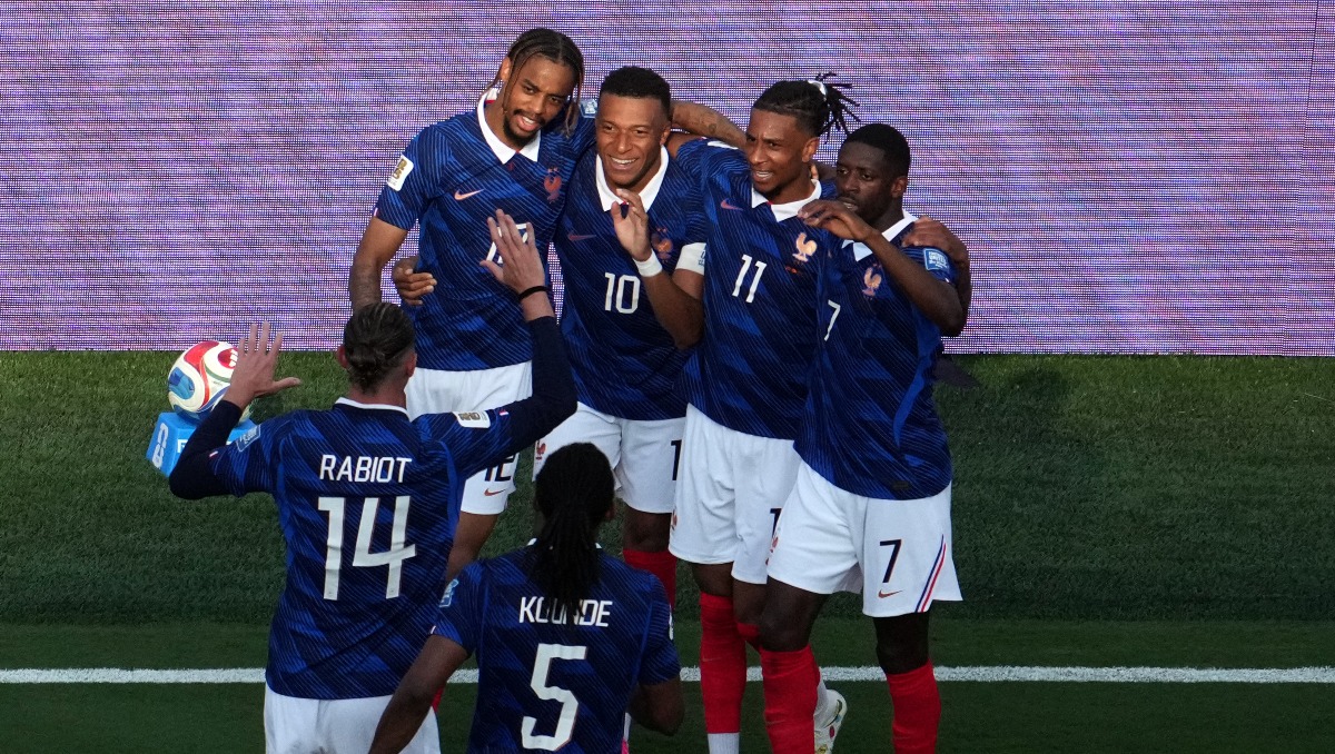 Mbappé lidera la victoria de Francia sobre Suecia y clasifican a Octavos de Final en el Mundial 2026 (AFP)