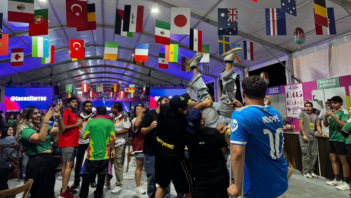 En Plaza de las Américas en Zapopan los aficionados pueden seguir los partidos del Mundial 2026 (Usi Toledo)