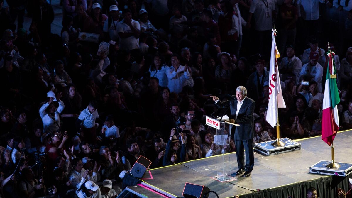 AMLO sostuvo su cierre de campaña nacional en el entonces Estadio Azteca en 2018, antes de ganar las elecciones presidenciales. | Foto: Cuartoscuro