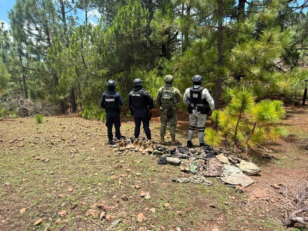 En Durango, destruyen equipo táctico abandonado tras operativo. | Foto: Cortesia SSP de Durango