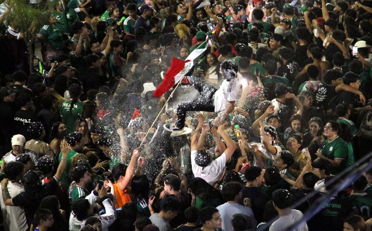 México vence a Ecuador y laguneros salen a  festejar. | Foto: Martín Piña