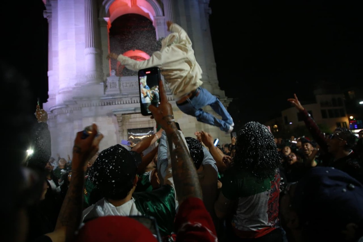 Celebraciones en el Reloj de Pachuca. (Jorge Sánchez)