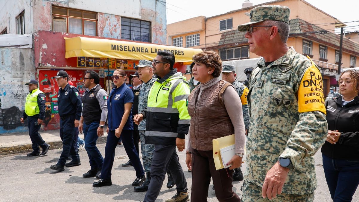 Delfina Gómez y Adolfo Cerqueda recorren zona de la fuga de gas en Nezahualcóyotl. | Foto: Gobierno de Nezahualcóyotl
