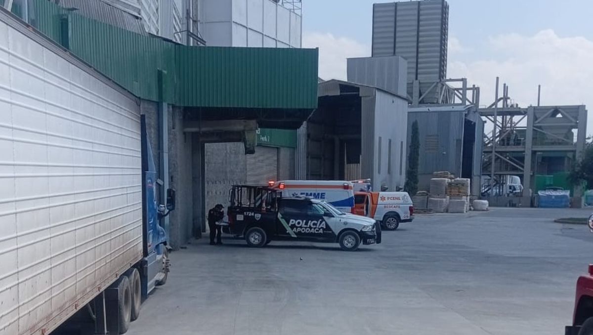 A las instalaciones de la empresa arribaron cuerpos de auxilio y elementos de seguridad. | Especial