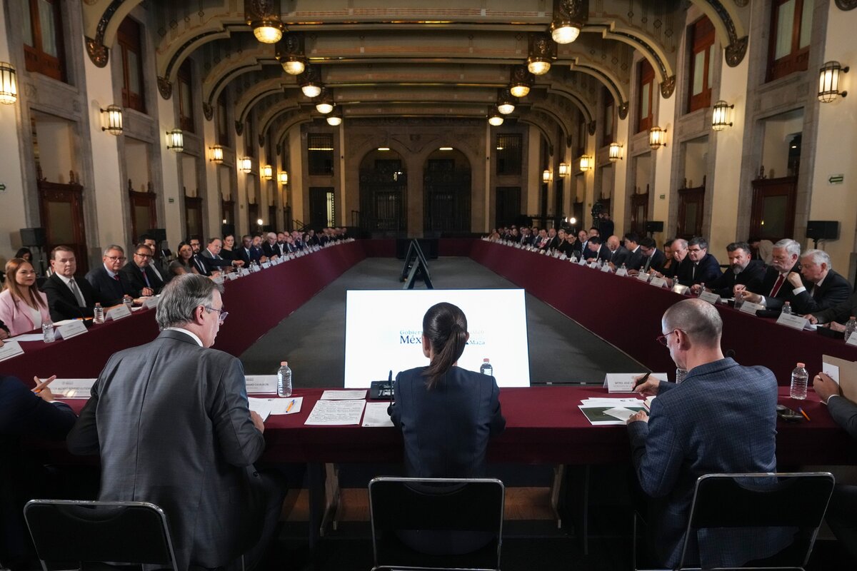 Marcelo Ebrard y José Merino estuvieron presentes en la reunión con Sheinbaum. | Foto: Presidencia