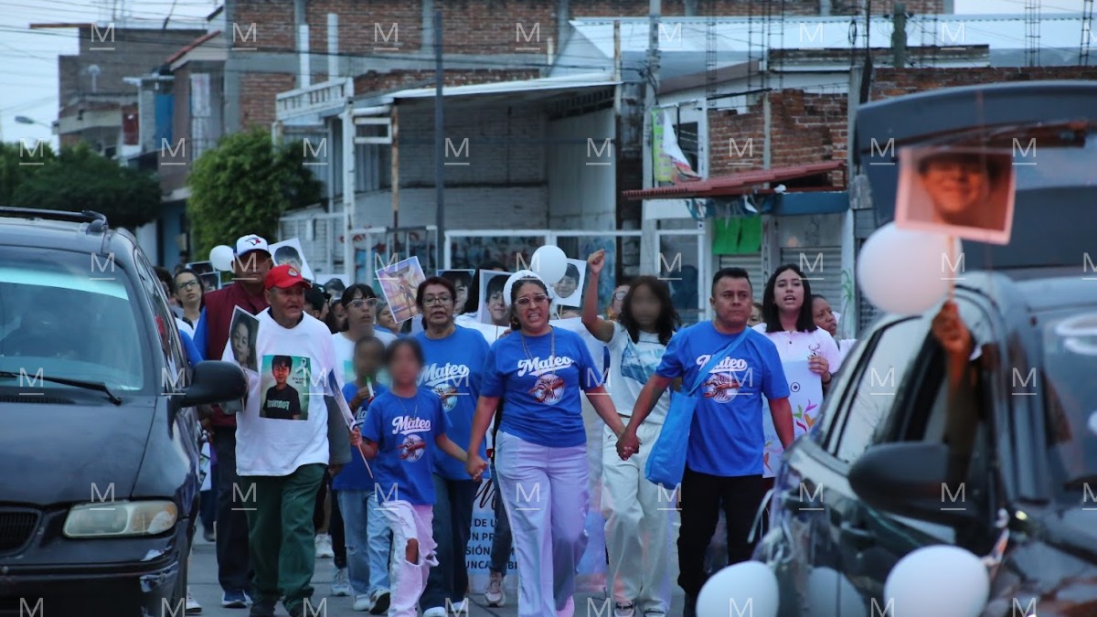 Alrededor de 150 personas participaron en la caminata, que inició en el cruce de las calles Pedro Otero y Manuel González. | Dany Béjar.