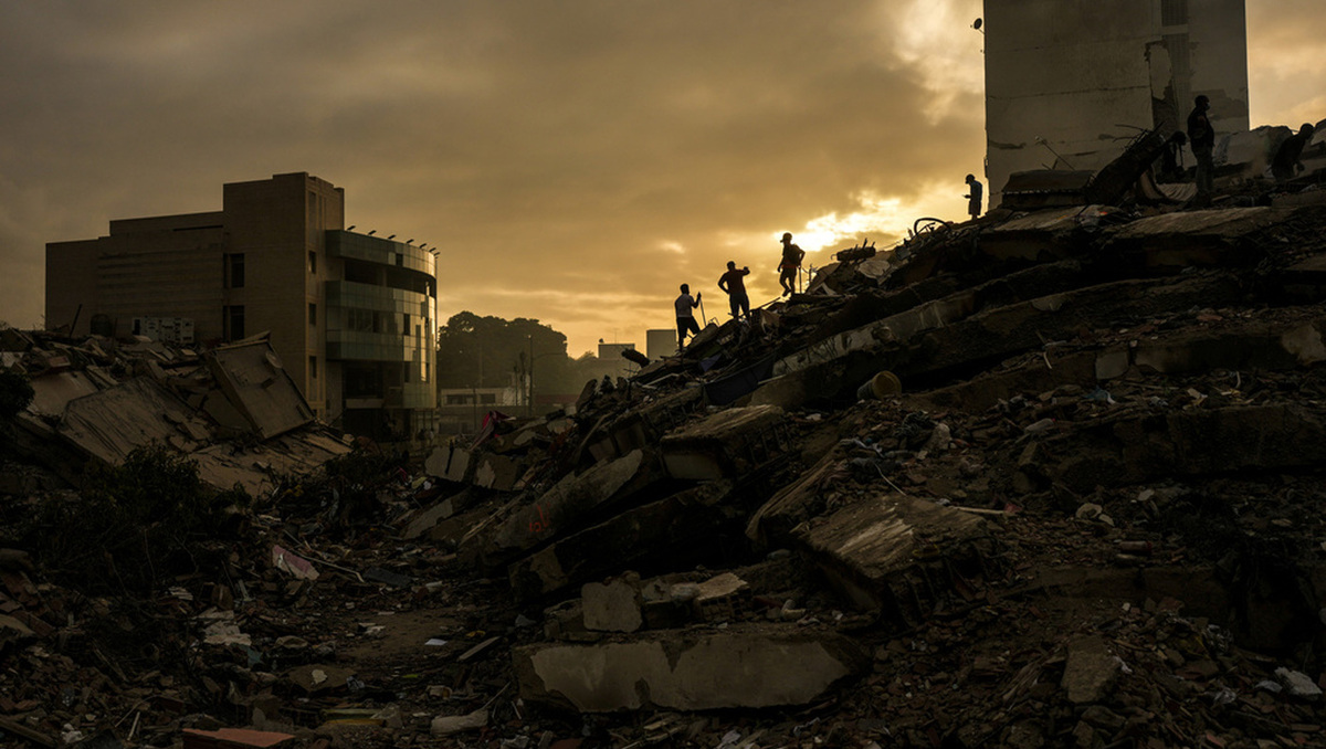 Portada: Los sismos de La Guaira reviven el bucle de una tragedia habitacional/ AP
