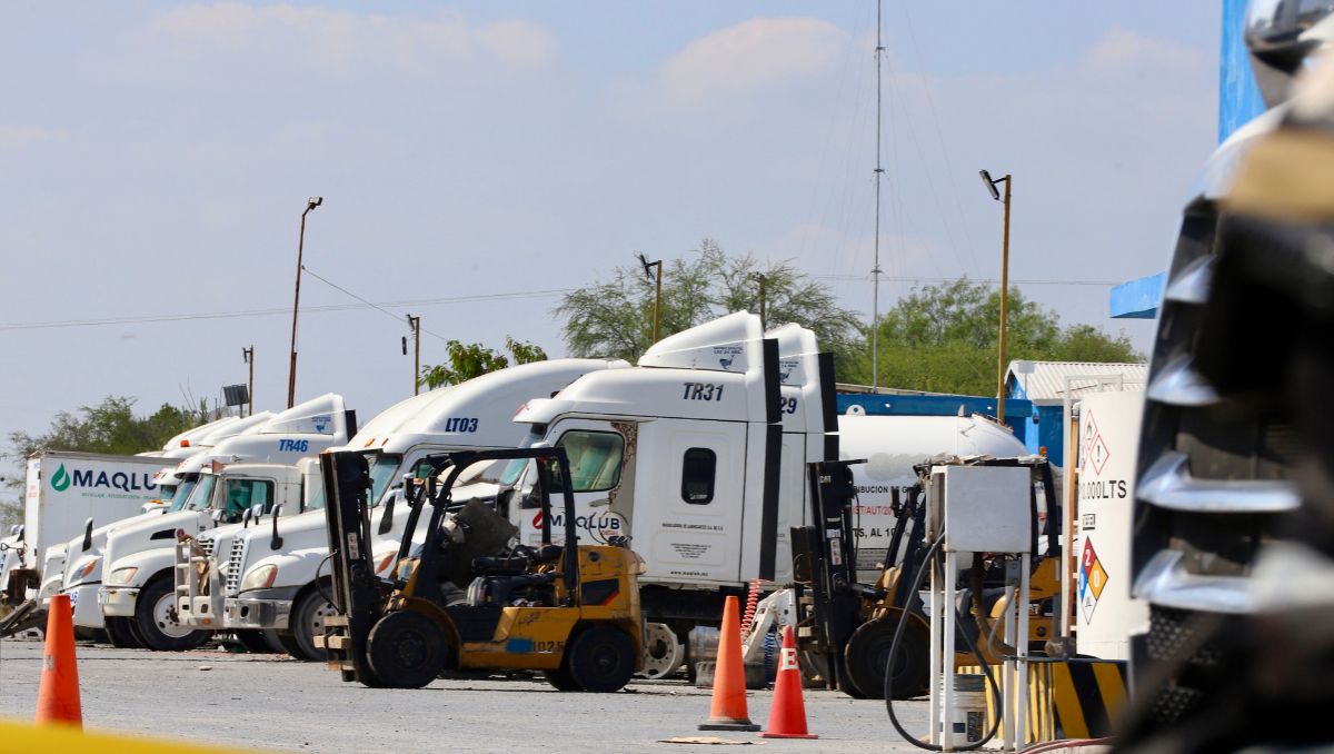 Presuntamente se introducía combustible de Estados Unidos a México. Roberto Alanís