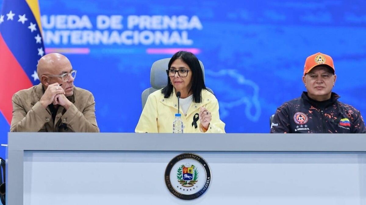 La mandataria interina ofreció una conferencia de prensa sobre los avances a ocho días de los sismos | Foto: Especial