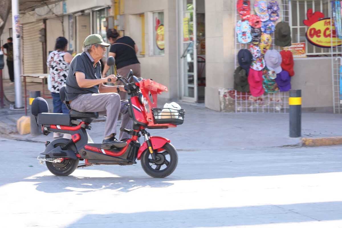 Piden homologar reglamento vial metropolitano para proteger ciclistas. | Verónica Rivera.