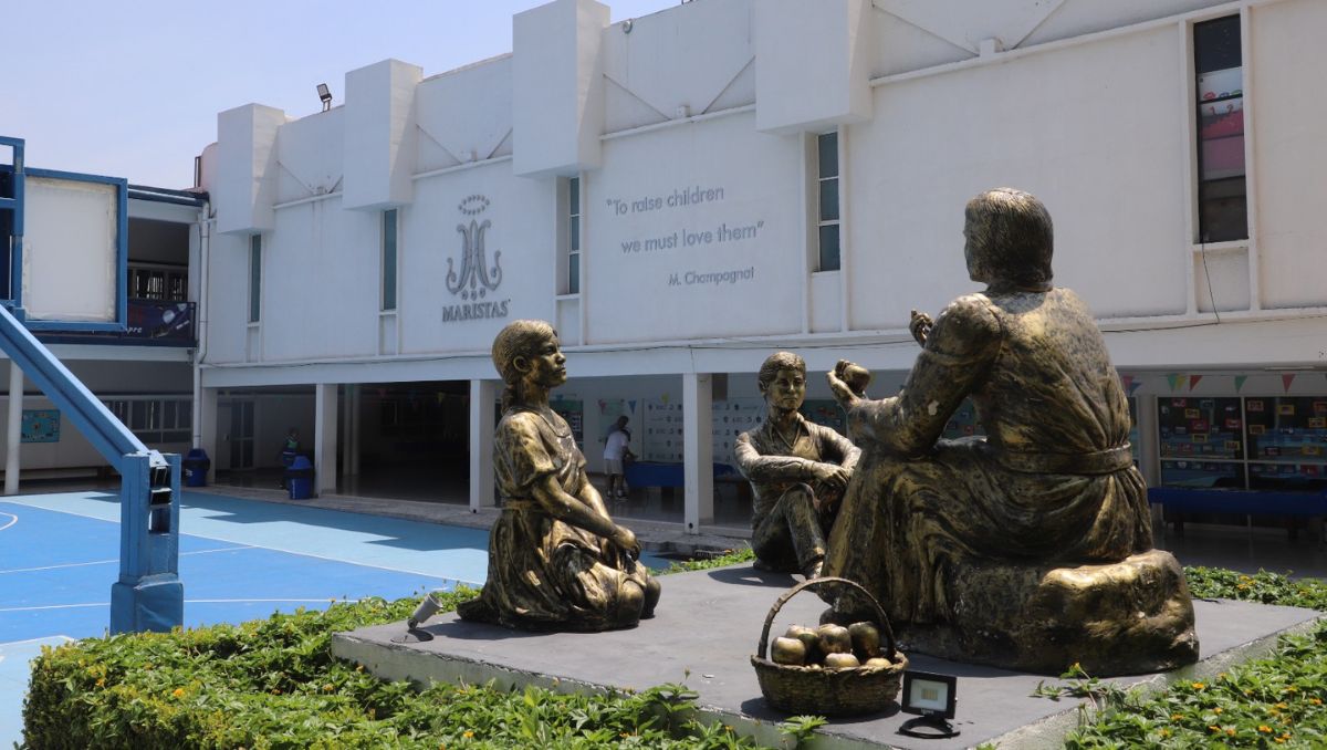 Alumnos y exalumnos recordaron las experiencias que marcaron su paso por el colegio. | Roberto Alanís