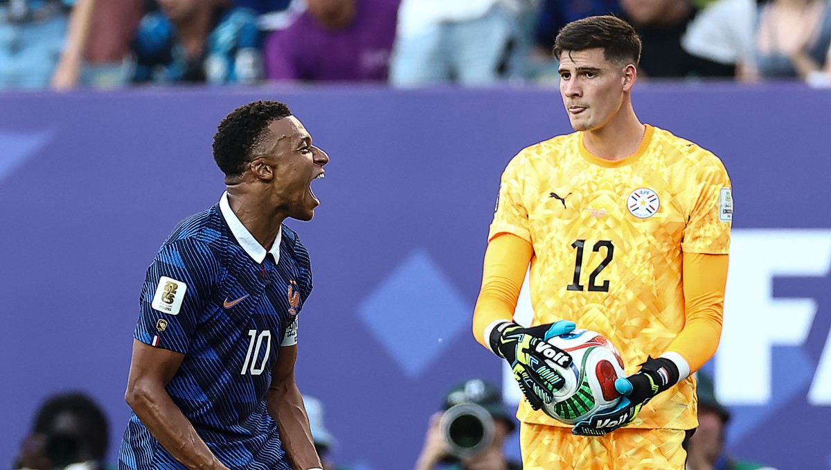 Francia eliminó a Paraguay con un gol de Kylian Mbappé (AFP)