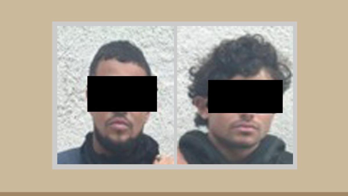 Dos hombres fueron detenidos en Tenango del Valle por presunta extorsión y cohecho, informó la SSEM. | Foto: Especial