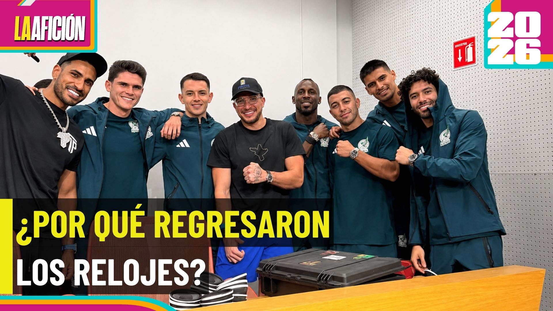Jugadores del ‘Tri’ devuelven los Rolex regalados por creador de contenido