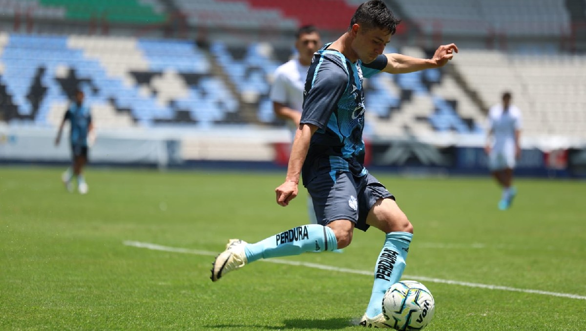 Brayan Garnica, jugador del Club Puebla | Cortesía