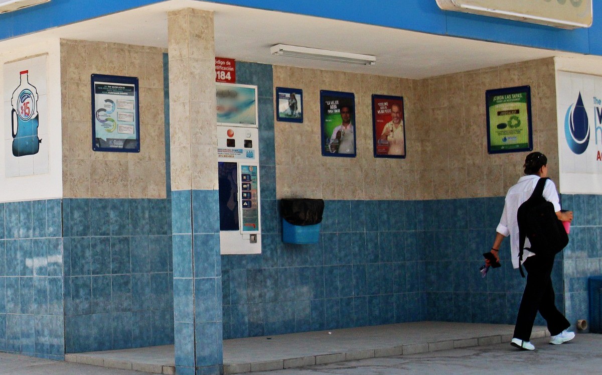 En Gómez Palacio buscan que despachadoras y purificadoras de agua no incurran en irregularidades | Rolando Riestra