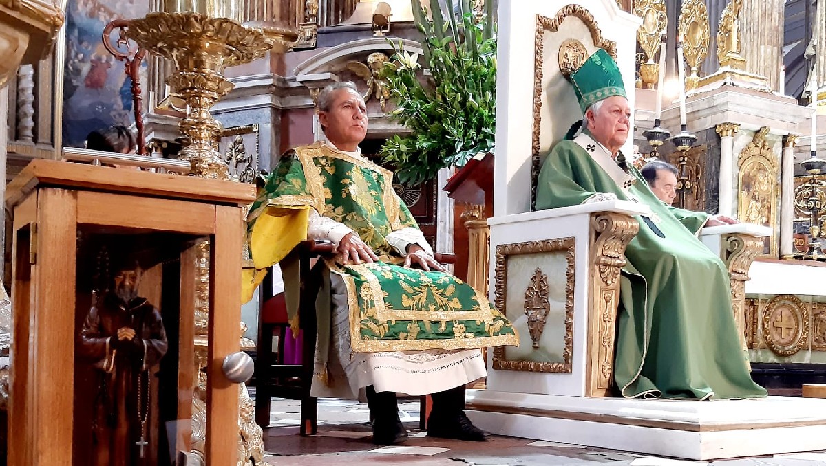 Misa dominical en Puebla | Elvia García