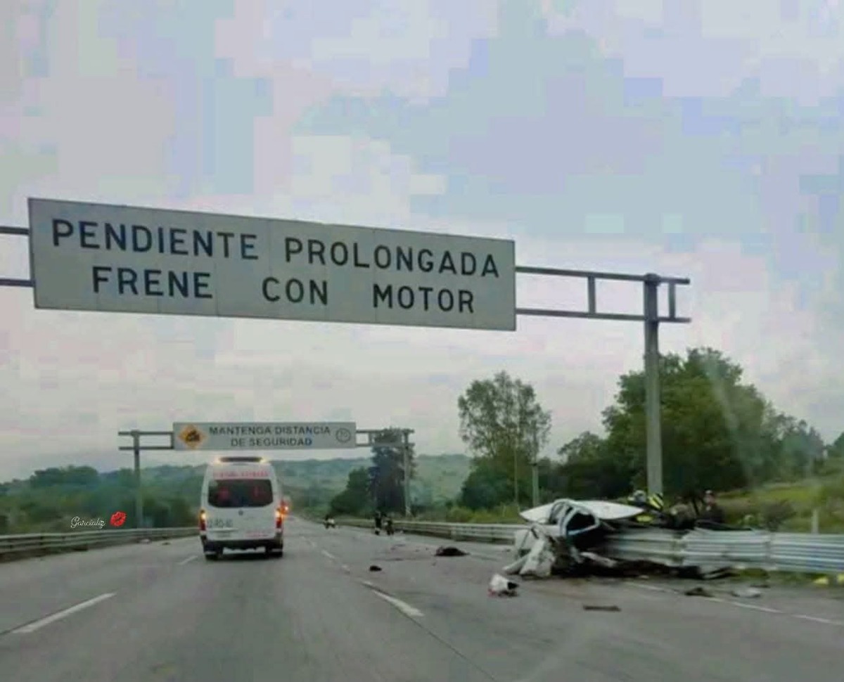 Dos muertos y dos heridos graves tras accidente en la México–Querétaro. (Cortesía)