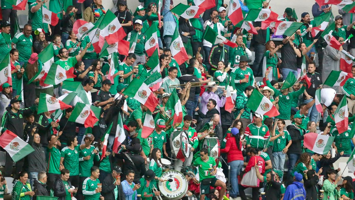 Se presenta la reventa de boletos afuera del Estadio Ciudad de México (Ariel Ojeda)