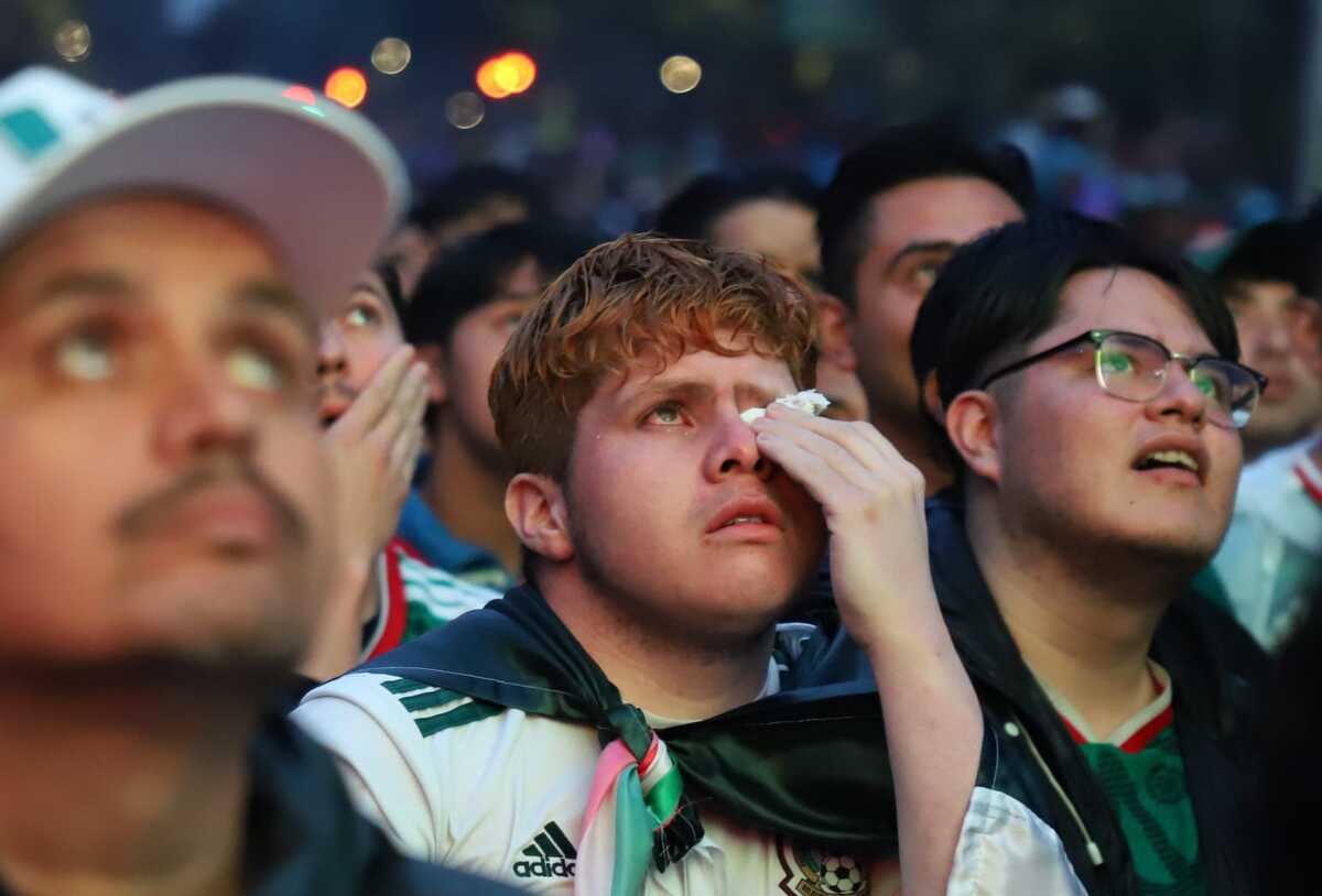 La tensión se apodera de los aficionados mexicanos mientras Inglaterra toma ventaja en el marcador durante el duelo contra México | Foto: Javier Rios