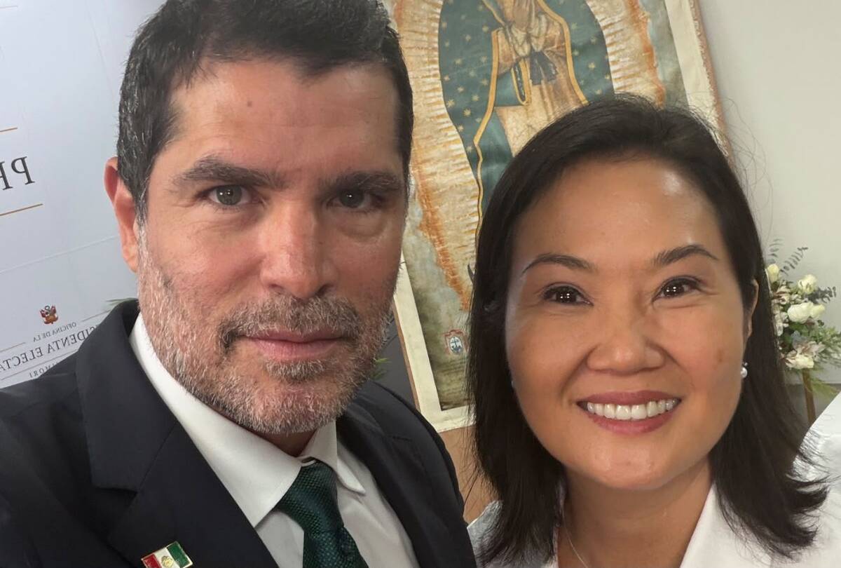 Eduardo Verástegui y Keiko Fujimori, presidenta electa de Perú, se reunieron en este en territorio peruano para rezar un rosario | Especial